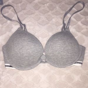 Victoria secret T-shirt bra
